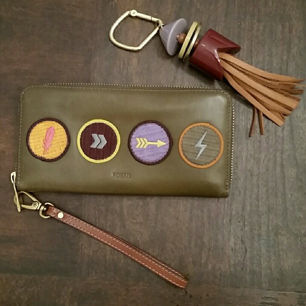 Fossil zip wallet/wristlet